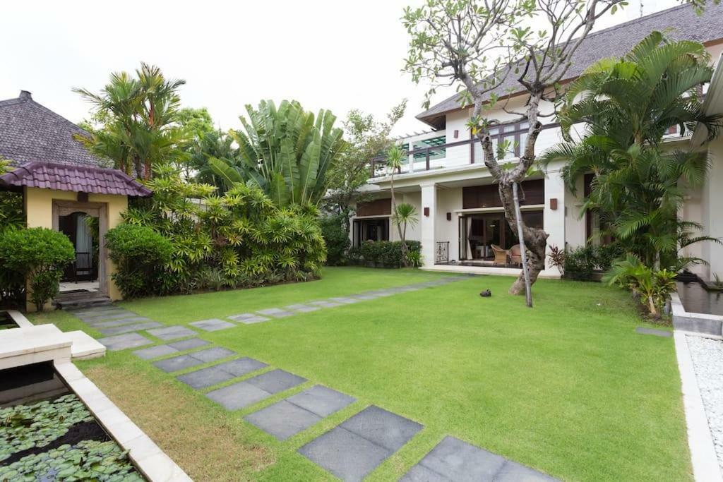 Bali Villa Lotus Seminyak Eksteriør bilde